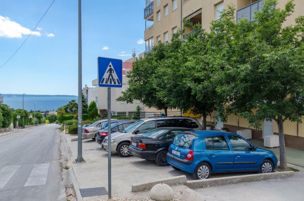 Spacious Apartment Smile With Terrace And Secure Garage Split Kültér fotó